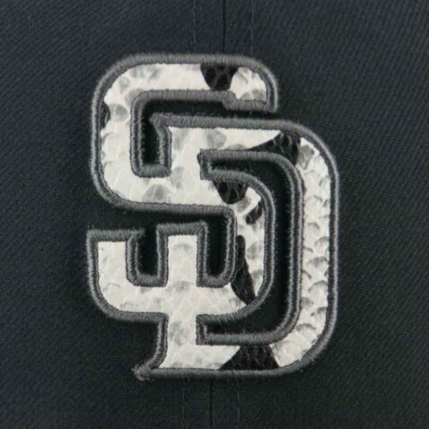 New Era x Billion Creation 59Fifty San Diego Padres Grey Venom Fitted Hat - Image 4