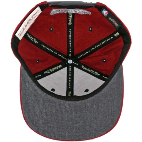 Mitchell & Ness Cleveland Cavaliers Grey Tonal Logo Snapback Hat, Burgundy