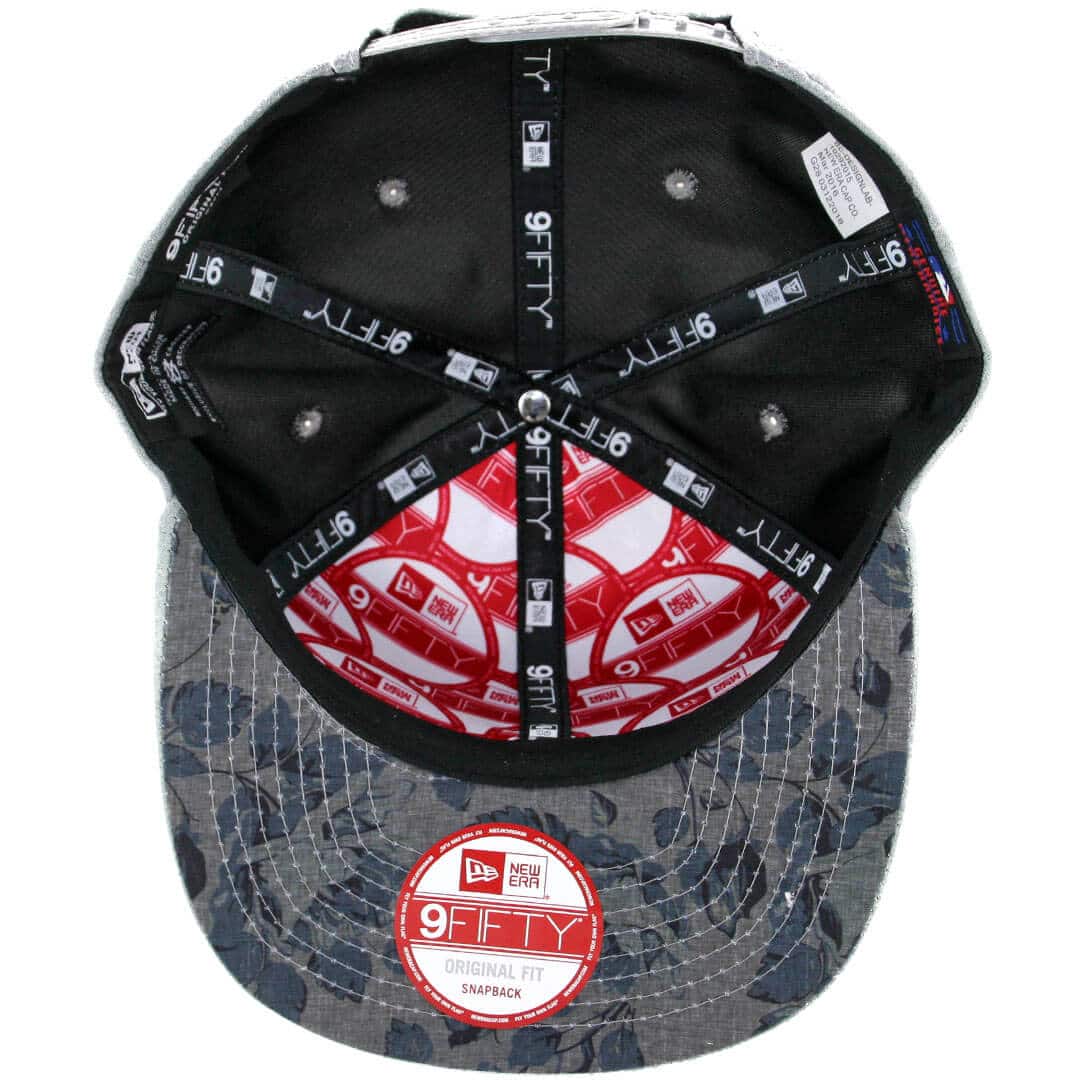 New Era x Billion Creation 9Fifty San Diego Padres Floral Suede Snapback Hat, Graphite New Era x Billion Creation 9Fifty San Diego Padres Floral Suede Snapback Hat, Graphite - Image 3