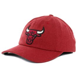 Mitchell & Ness Chicago Bulls Linen Slouch Dark Red Snapback Hat