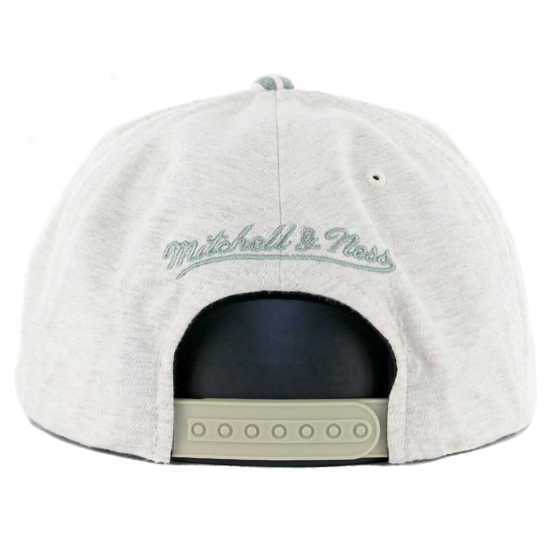 Mitchell & Ness Chicago Blackhawks Oatmeal Heather Snapback Hat Mitchell & Ness Chicago Blackhawks Oatmeal Heather Snapback Hat - Image 2