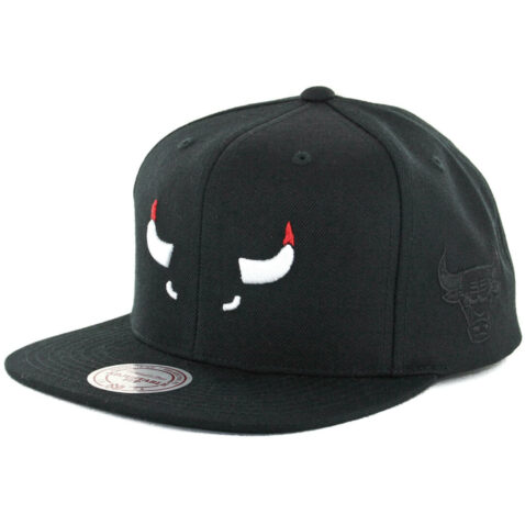 Mitchell & Ness Chicago Bulls Elements Snapback Hat Black