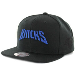 Mitchell & Ness New York Knicks Elements Snapback Hat Black