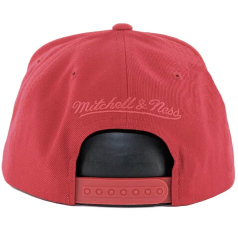 Mitchell & Ness Chicago Bulls Replay Tonal Corduroy Snapback Hat Red