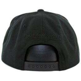 Mitchell & Ness Chicago Blackhawks Cropped XL Logo Snapback Hat Black