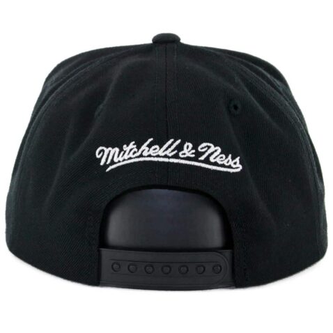 Mitchell & Ness Chicago Bulls Dark Hologram Snapback Hat Black