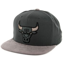 Mitchell & Ness Chicago Bulls Buttery Snapback Hat Dark Grey-Grey