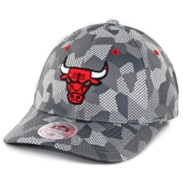 Mitchell & Ness Chicago Bulls Carbon Camo Flexfit Hat
