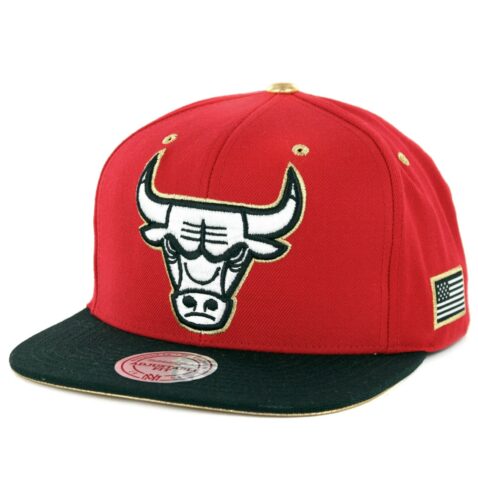 Mitchell & Ness Chicago Bulls Gold Tip Snapback Hat Red Black