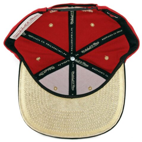 Mitchell & Ness Chicago Bulls Gold Tip Snapback Hat Red Black