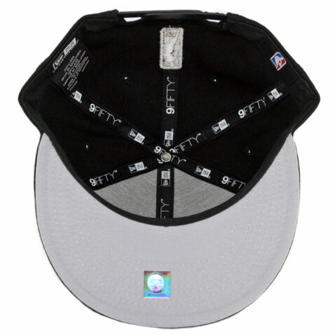 New Era 9Fifty Los Angeles Lakers Snapback Hat Black Metallic Silver - Image 3