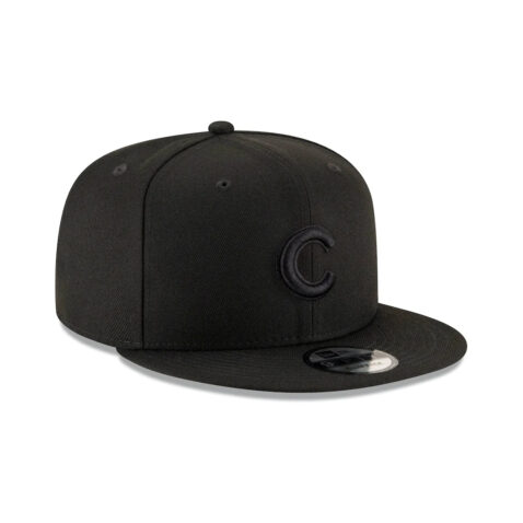 New Era 59Fifty Chicago Cubs Blackout Fitted Hat Black Front Right
