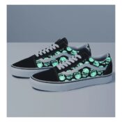 Vans TM Glow Skulls Old Skool (Black-White) 03-min