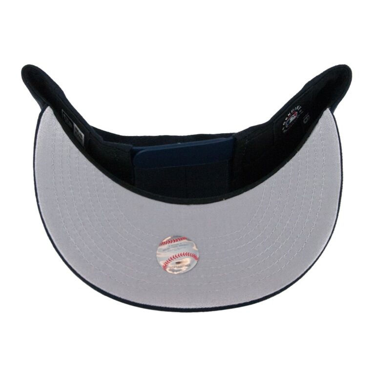 NE SD Vintage Script Gwynn DN (Dark Navy) 02-min NE SD Vintage Script Gwynn DN (Dark Navy) 02-min
