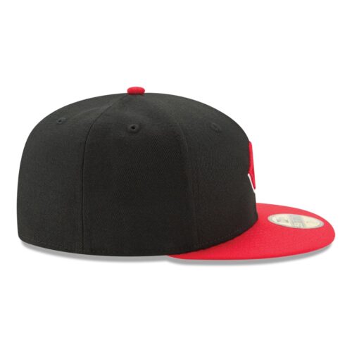 New Era Cincinnati Reds Alternate 1 Black Red 59FIFTY Fitted Hat Right