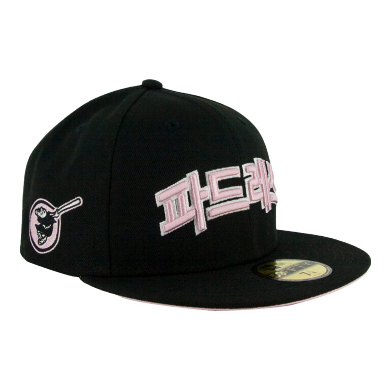 New Era 59Fifty San Diego Padres Hangul Black Pink Fitted Hat Front Left New Era 59Fifty San Diego Padres Hangul Black Pink Fitted Hat Front Left
