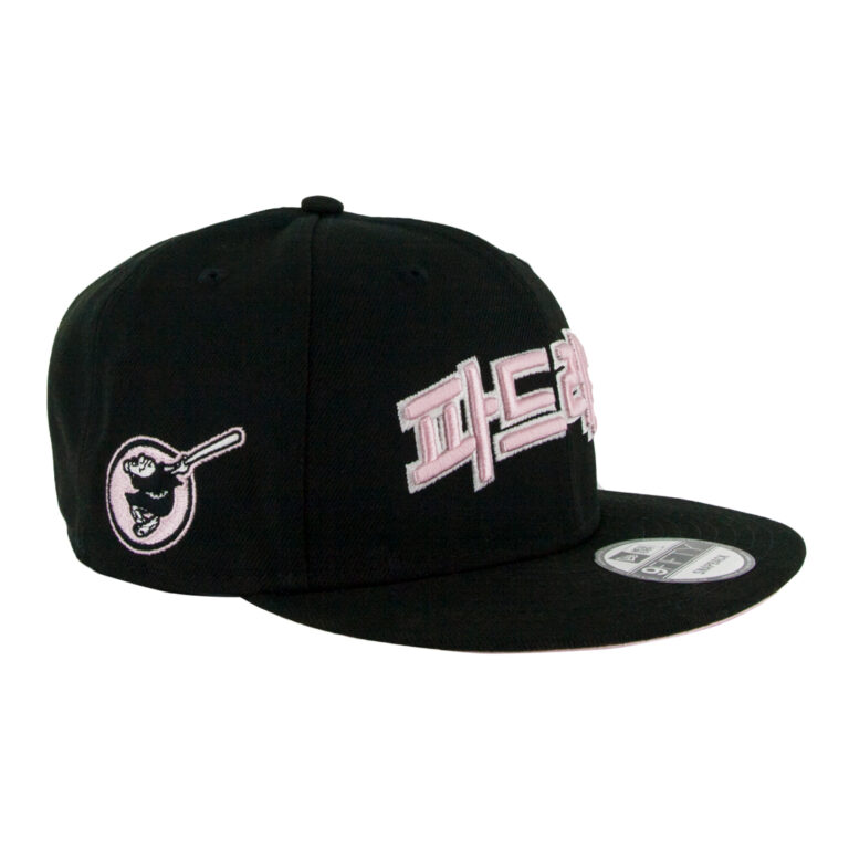 New Era 9Fifty San Diego Padres Hangul Black Pink Snapback Hat Front Left New Era 9Fifty San Diego Padres Hangul Black Pink Snapback Hat Front Left