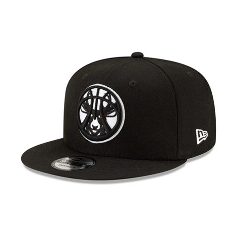 New Era 9Fifty Milwaukee Bucks 2021 NBA Draft Black Snapback Hat New Era 9Fifty Milwaukee Bucks 2021 NBA Draft Black Snapback Hat Front Right