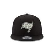New Era 9Fifty Tampa Bay Buccaneers League Basic Black White Snapback Hat Front