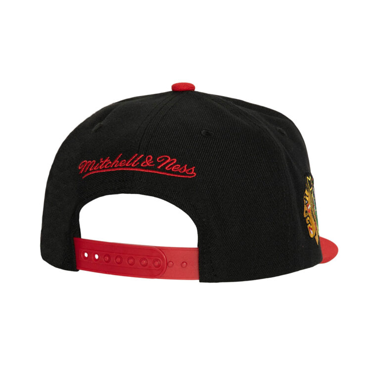 Mitchell & Ness Chicago Blackhawks Vintage Script Snapback Hat Black 2 Mitchell & Ness Chicago Blackhawks Vintage Script Snapback Hat Black 2