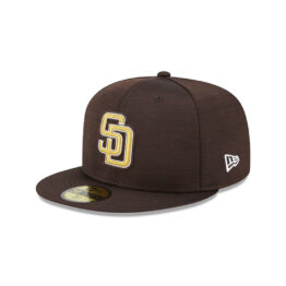 New Era 59Fifty San Diego Padres Clubhouse 2023 Fitted Hat Burnt Wood Brown