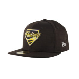 New Era 59Fifty San Diego Padres Clubhouse ALT 2023 Fitted Hat Burnt Wood Brown
