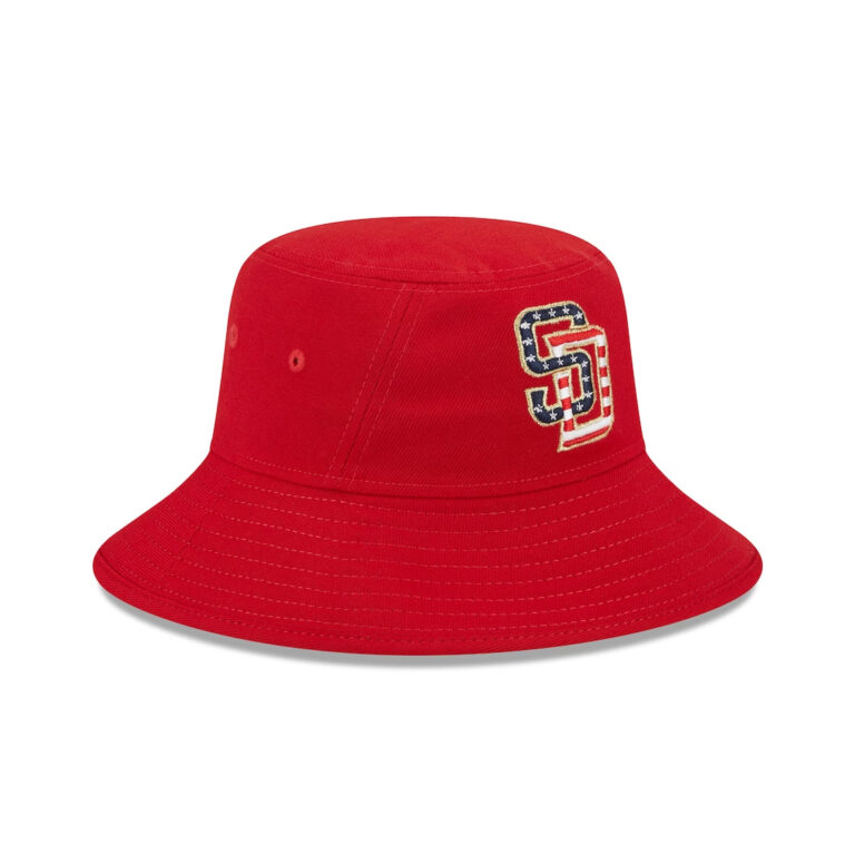 New Era San Diego Padres July 4th 2023 Bucket Hat Scarlet Red Rigth Front New Era San Diego Padres July 4th 2023 Bucket Hat Scarlet Red Rigth Front