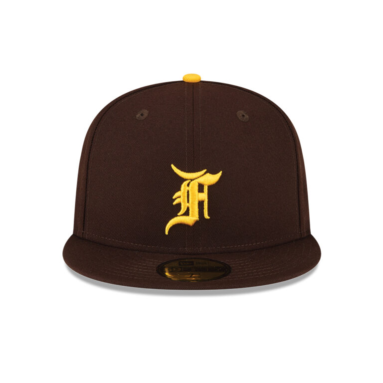 New Era x Fear of God 59Fifty San Diego Padres FOG Ballpark Collection Fitted Hat Burnt Wood Brown Gold Front New Era x Fear of God 59Fifty San Diego Padres FOG Ballpark Collection Fitted Hat Burnt Wood Brown Gold Front