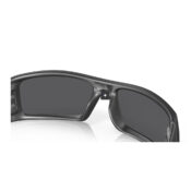 Oakley Gascan Matte Black Black Iridium Polarized back