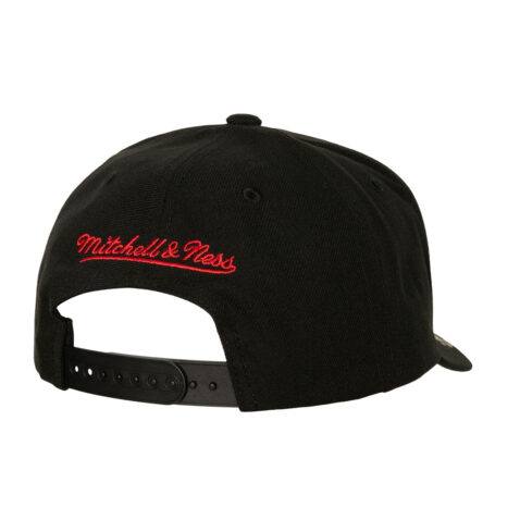 Mitchell & Ness Chicago Blackhawks Against the Best Pro Adjustable Snapback Hat Black - Image 2