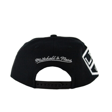 Mitchell & Ness Los Angeles Kings Vintage Landed Adjustable Snapback Hat Black - Image 4