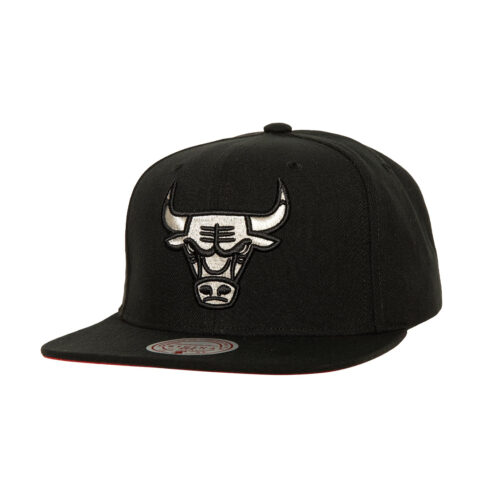 Mitchell & Ness Chicago Bulls Watch Me Shine Adjustable Snapback Hat Black