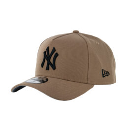 New Era 9Forty New York Yankees Adjustable A-Frame Snapback Hat Khaki Black