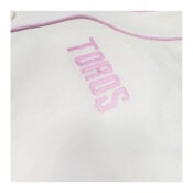 New-Era-Tijuana-Toros-Jersey-Chrome-White-Pink-close-up-logo.jpg