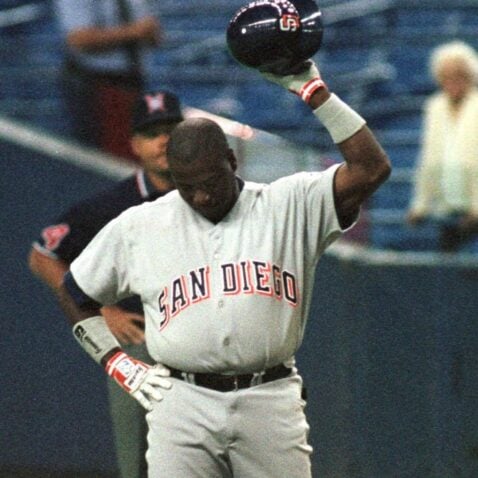 Mitchell & Ness San Diego Padres Authentic Tony Gwynn 1999 Road Jersey Grey - Image 8