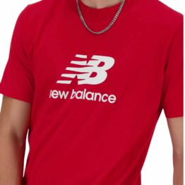 New Balance Sport Essentials Logo Short Sleeve T-Shirt Red