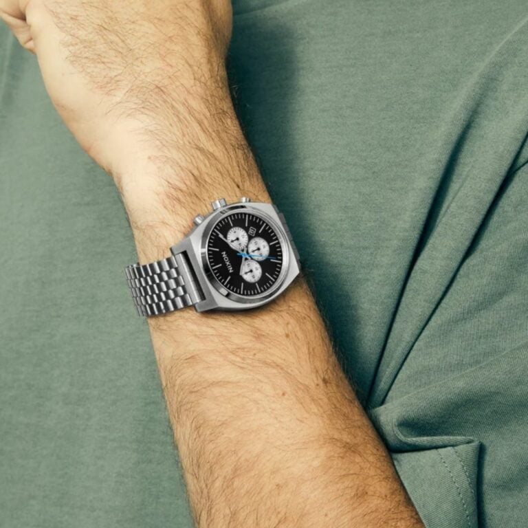 Nixon-Time-Teller-Chrono-Watch-Chrome-Black-Chrome-Sunray-Man.jpg Nixon-Time-Teller-Chrono-Watch-Chrome-Black-Chrome-Sunray-Man.jpg