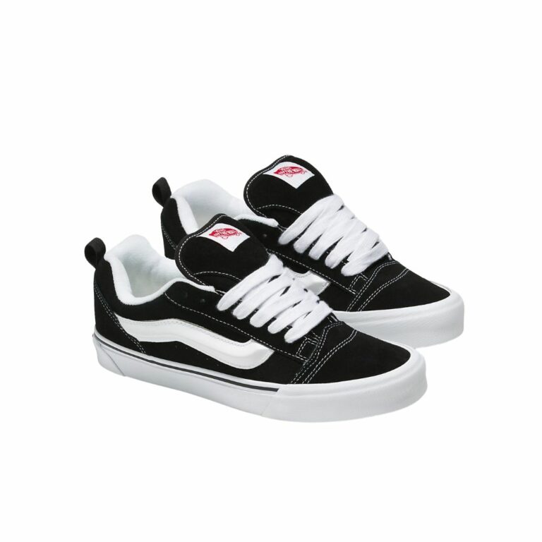 Vans-Knu-Skool-Shoes-Black-True-White-Right-Front.jpg