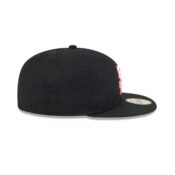 New-Era-59Fifty-San-Francisco-Giants-Tonal-Koi-Fitted-Hat-Black-Pink-Right.jpg