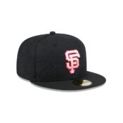 New-Era-59Fifty-San-Francisco-Giants-Tonal-Koi-Fitted-Hat-Black-Pink-Right-Front.jpg