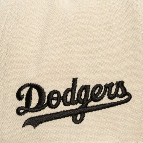 Mitchell & Ness Los Angeles Dodgers Evergreen Snapback Hat Cream Black - Image 3