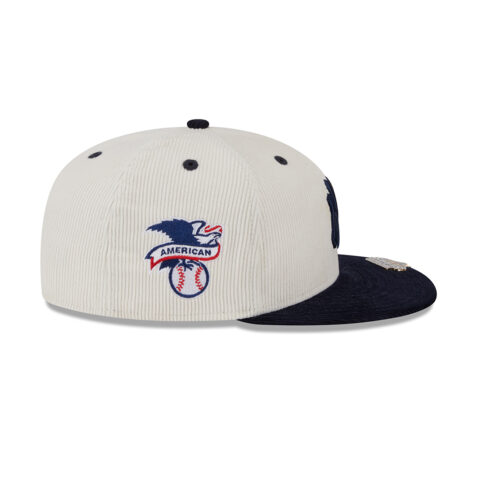 New Era 59Fifty New York Yankees 2T Cord Fitted Hat White Dark Navy - Image 4