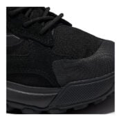 Vans-MTE-Crestline-Waterproof-Boots-Black-Black-Close-Up.jpg