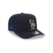 New-Era-9Fifty-New-York-Yankees-Cartoon-A-Frame-Snapback-Hat-Dark-Navy-White-Left-Front.jpg