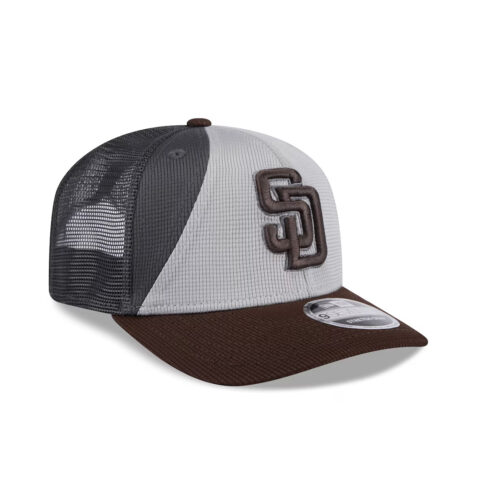 New Era 9Seventy San Diego Padres Batting Practice 2025 Snapback Hat Graphite Gold - Image 3