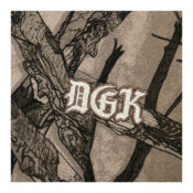 DGK-Trust-Hooded-Pullover-Fleece-Tree-Camouflage-logo-close-up.jpg