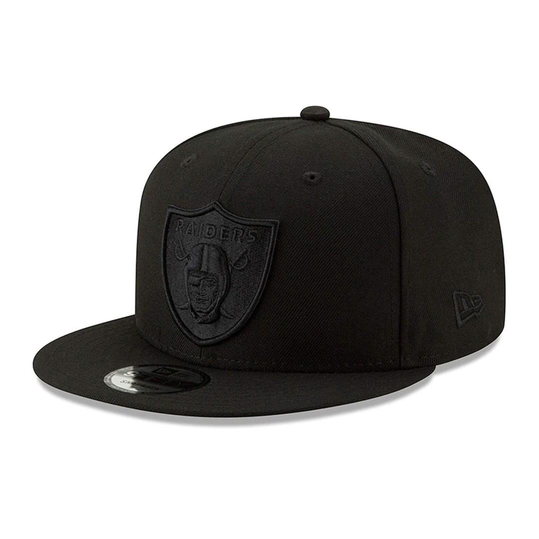 New Era 9Fifty Las Vegas Raiders Black On Black Blackout Snapback