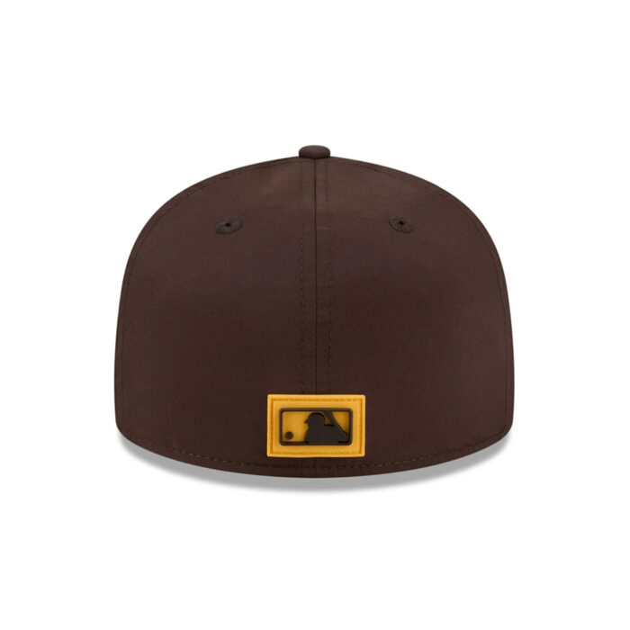 New-Era-59Fifty-San-Diego-Padres-Clubhouse-2026-Fitted-Hat-Burnt-Wood-Brown-Gold-back.jpg New-Era-59Fifty-San-Diego-Padres-Clubhouse-2026-Fitted-Hat-Burnt-Wood-Brown-Gold-back.jpg