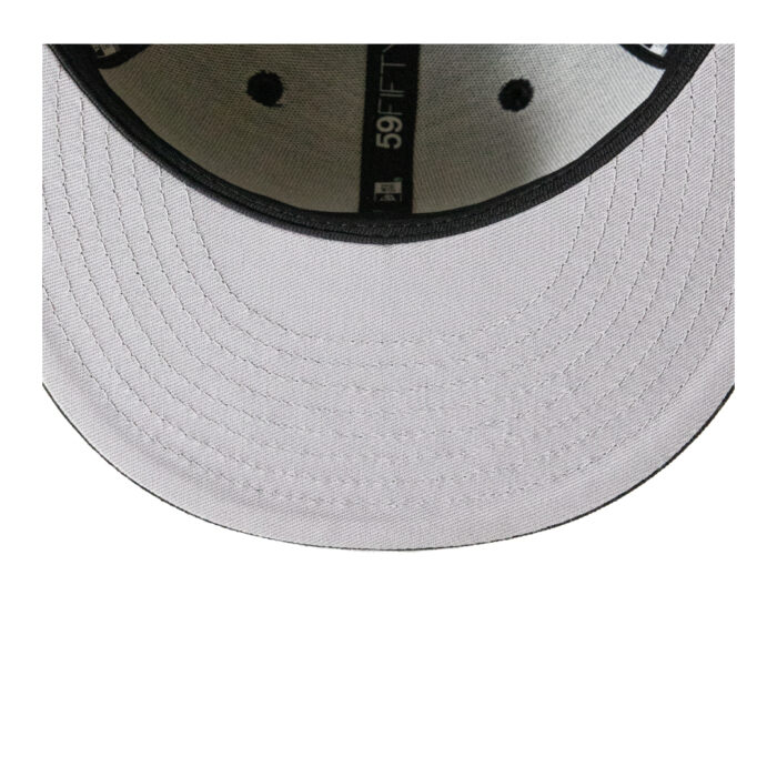 New-Era-59Fifty-St-Louis-Cardinals-Blackout-Fitted-Hat-5.jpg New-Era-59Fifty-St-Louis-Cardinals-Blackout-Fitted-Hat-5.jpg