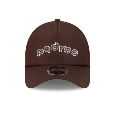 New Era 9Forty Apex San Diego Padres Batting Practice 2026 Alternate Mesh Trucker A-Frame Snapback Hat Brown White